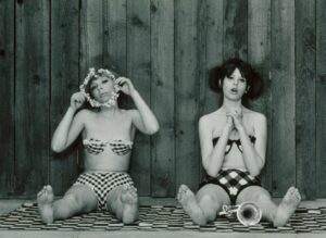 “Les Petites Marguerites” (1966), de Věra Chytilová.