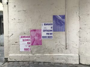 Le grand soulagement sur les murs